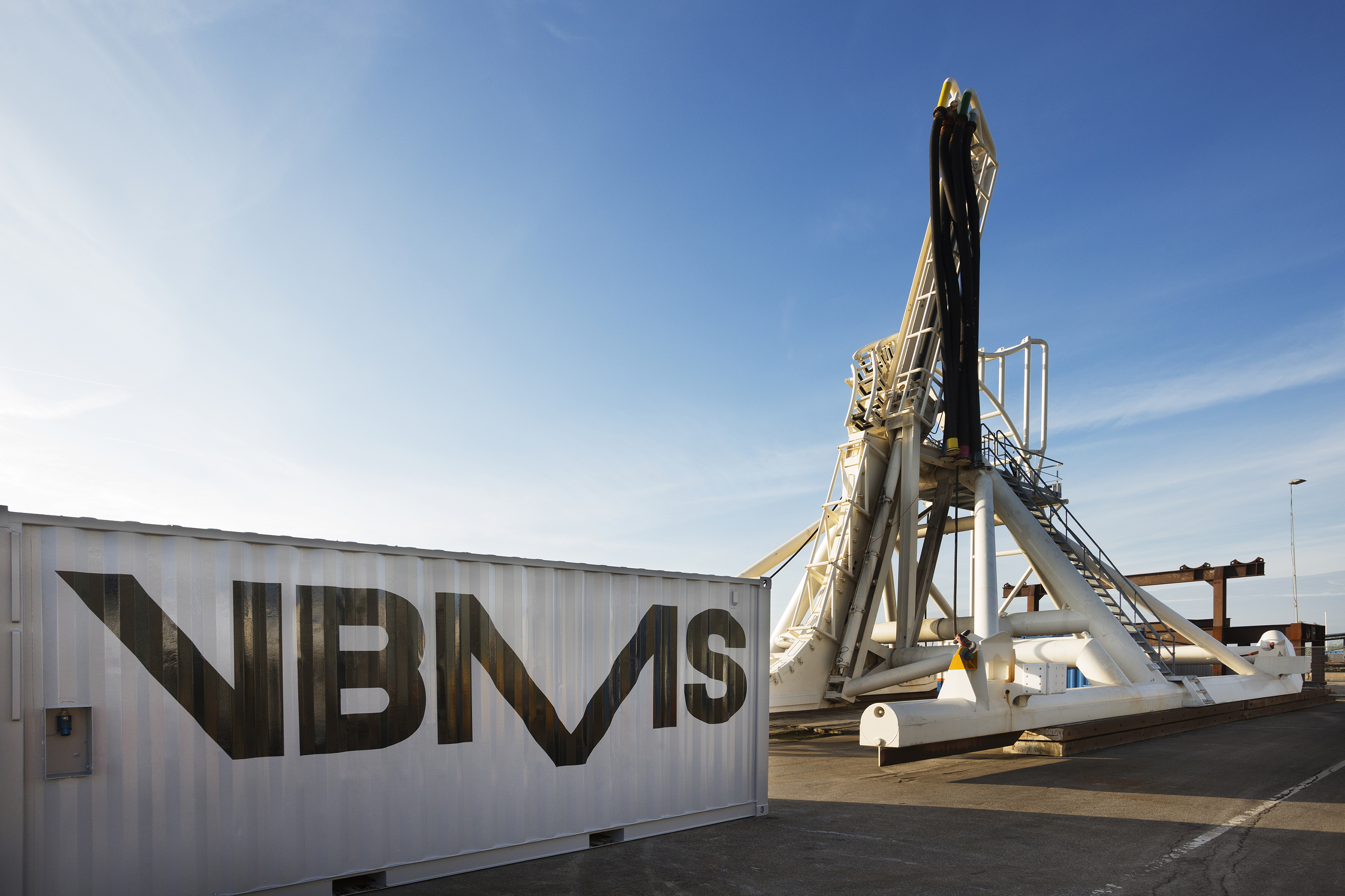 studio dumbar design visual brand identity for VBMS expert in offshore installations container design